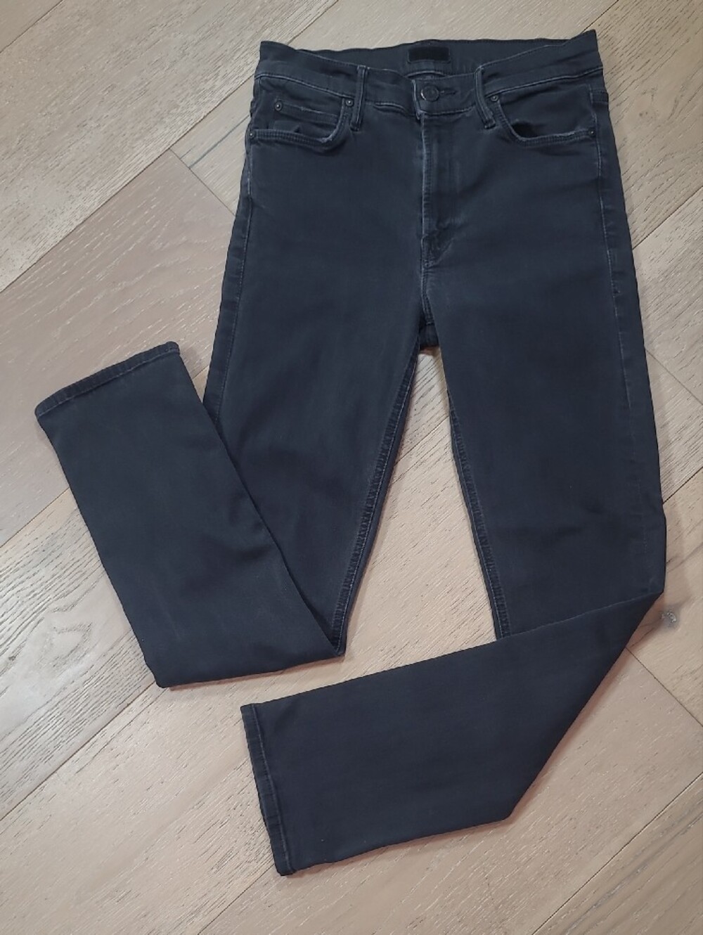 MOTHER Jeans Women's sz 26 The Dazzler Mid Rise Ankle Black Denim Jean